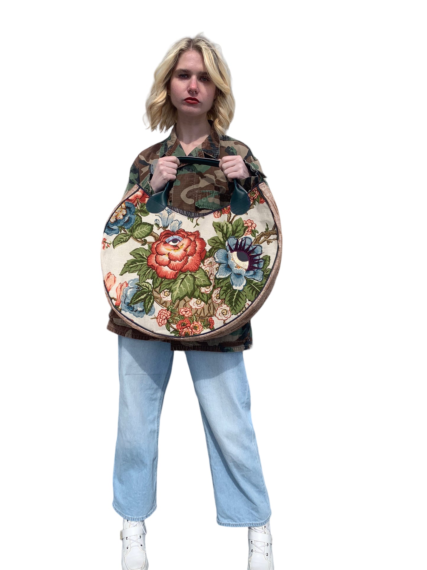 FLORAL GAZE SHOULDER BAG